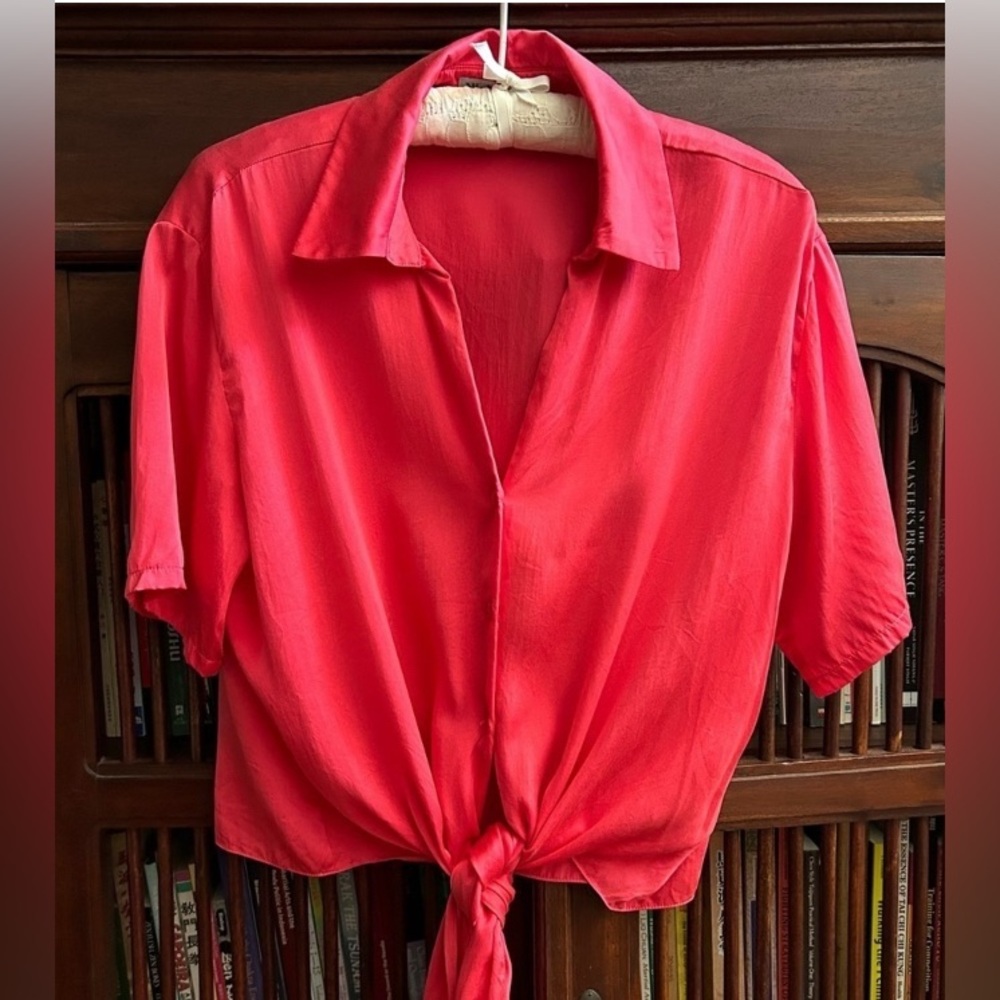 Muda + Carmel 100% Silk Coral Tie-Front Blouse Top Women’s (L)